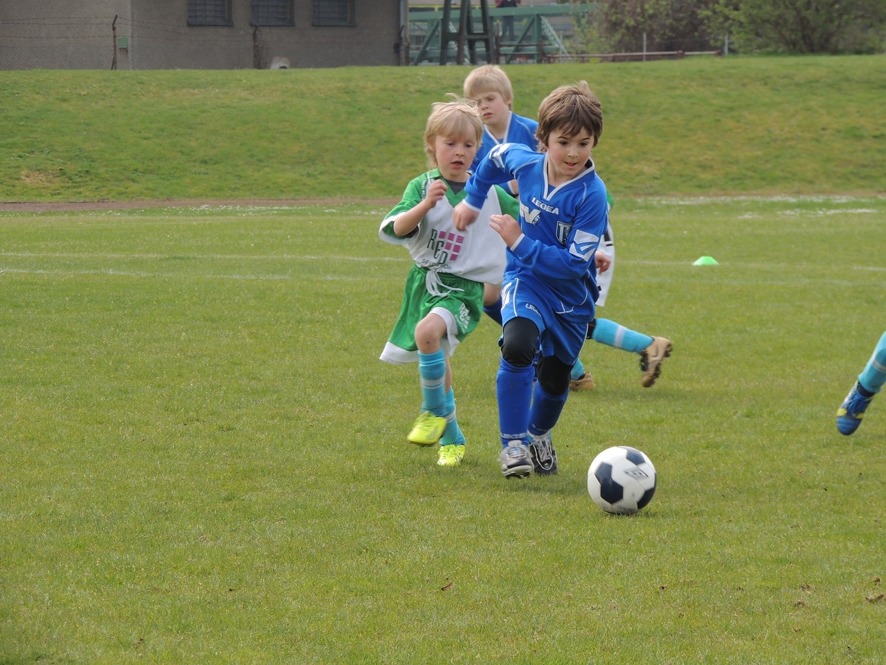 football-1182024_1280