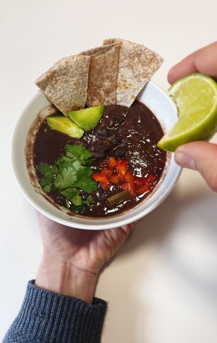 Foto de la receta alubias negras con toque picante