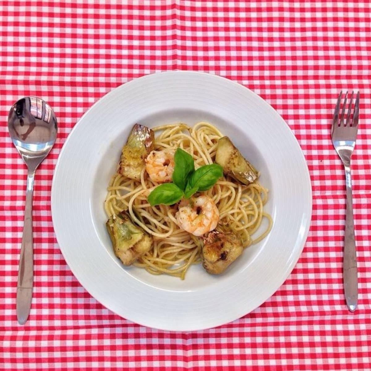 Foto de la receta Espaguetis con Langostinos y Alcacofas
