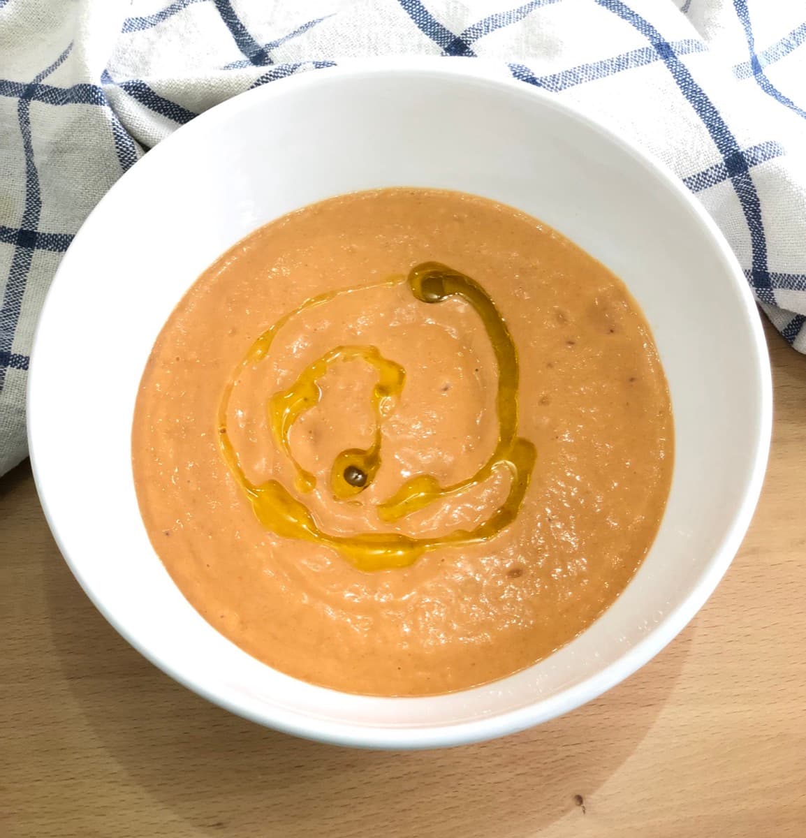Foto de la receta Salmorejo con aguacate