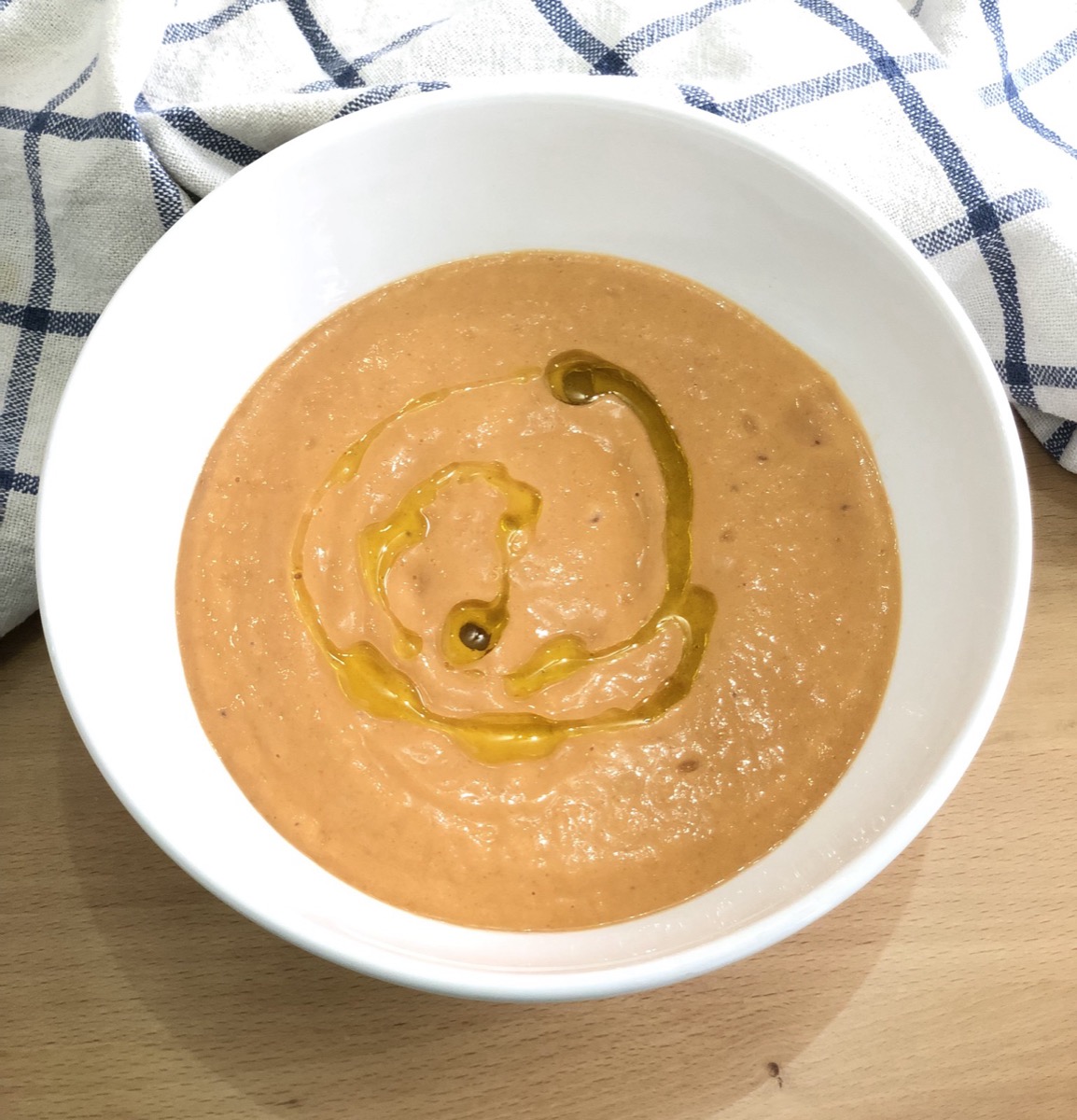 Foto de la receta Salmorejo con aguacate